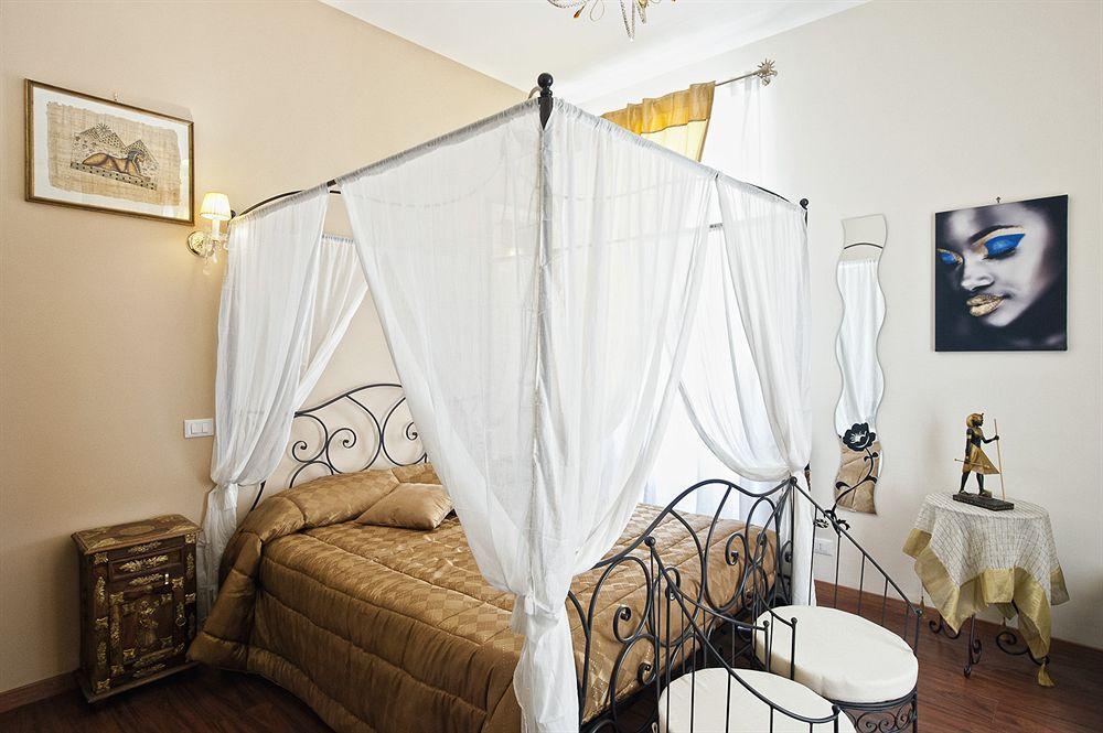 Holidays Rooms Рим Екстер'єр фото