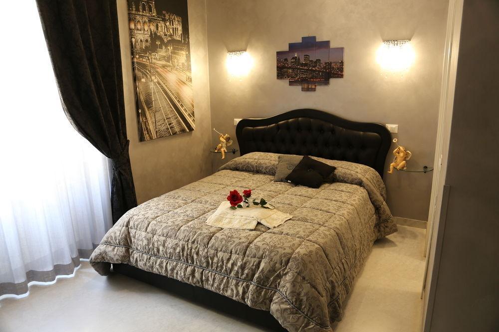 Holidays Rooms Рим Екстер'єр фото