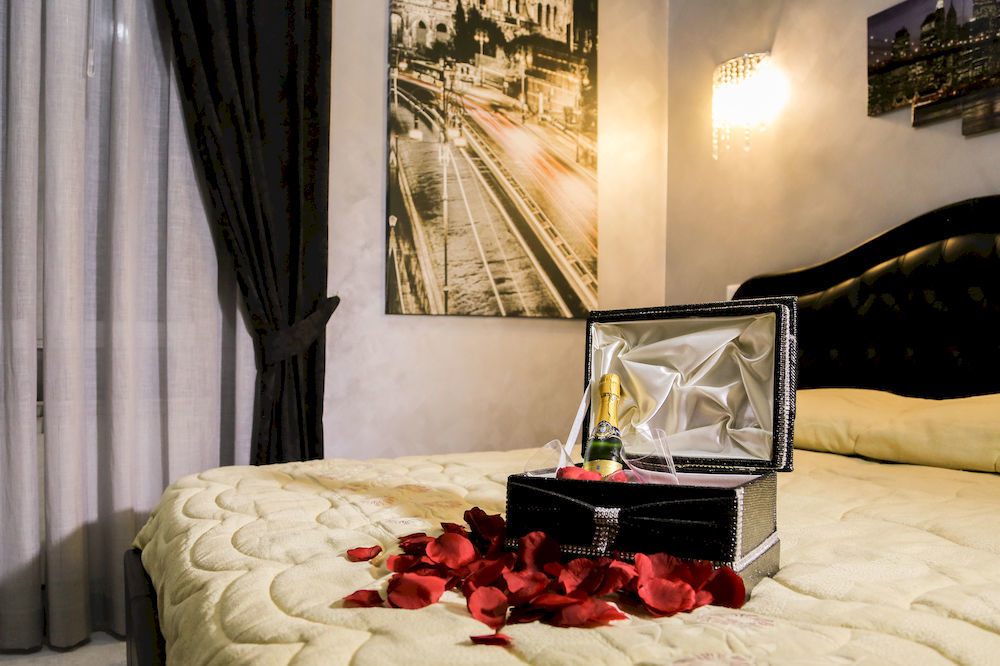 Holidays Rooms Рим Екстер'єр фото