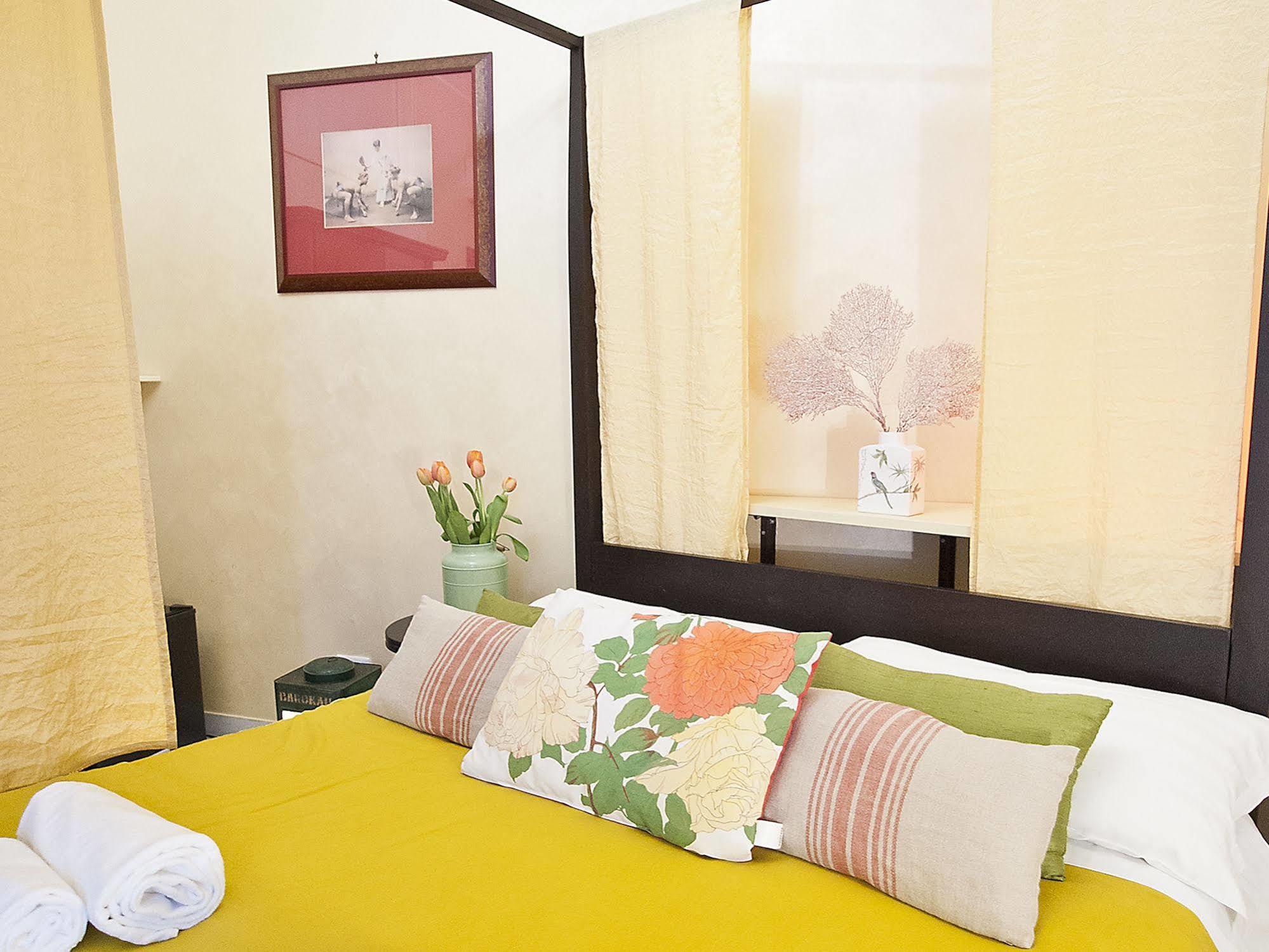 Holidays Rooms Рим Екстер'єр фото