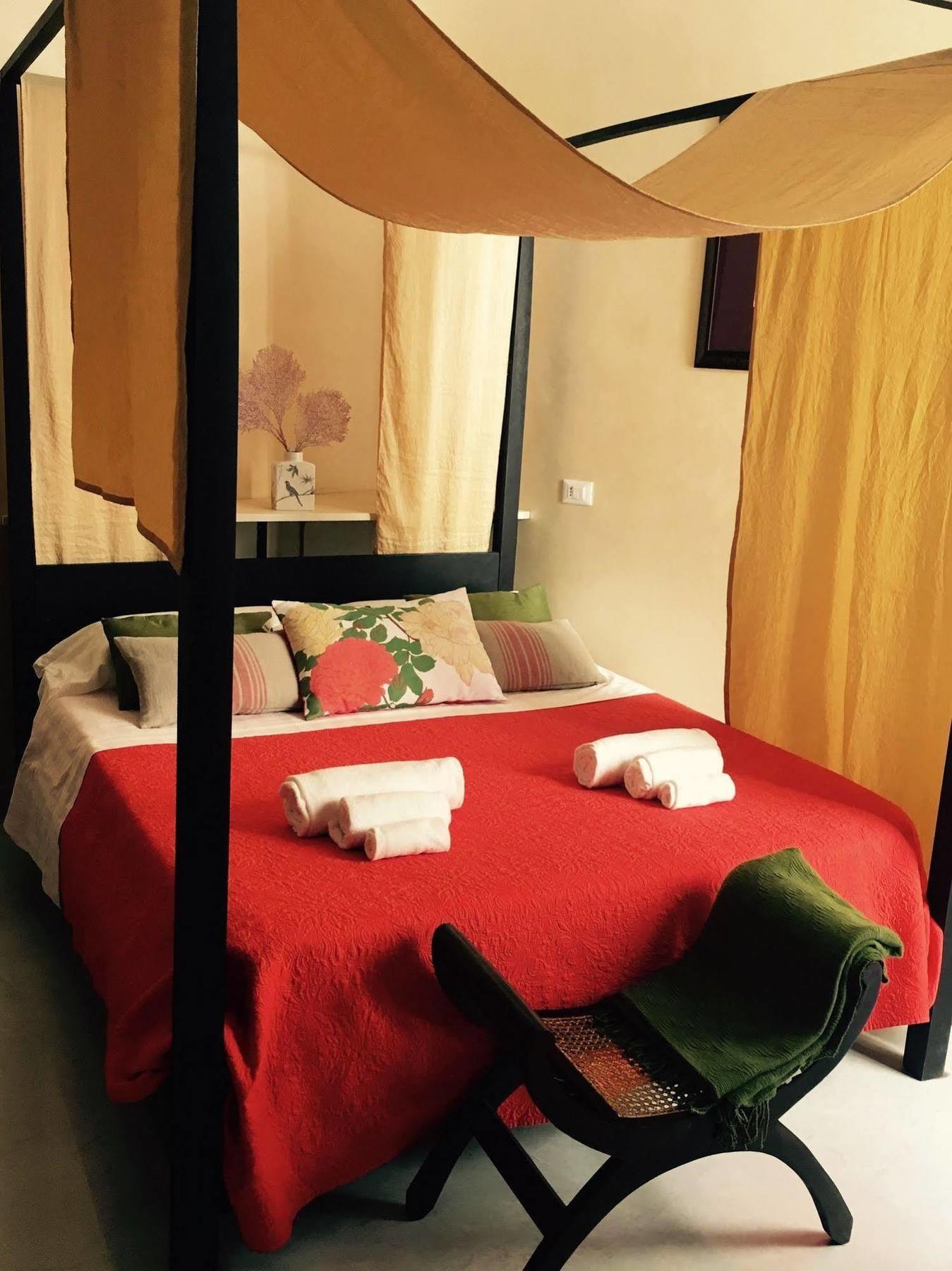 Holidays Rooms Рим Екстер'єр фото